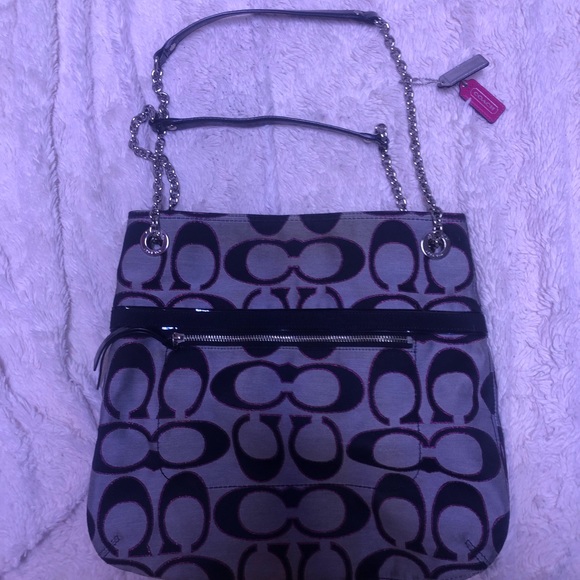 Signature CC Print Handbag - Picture 2 of 4